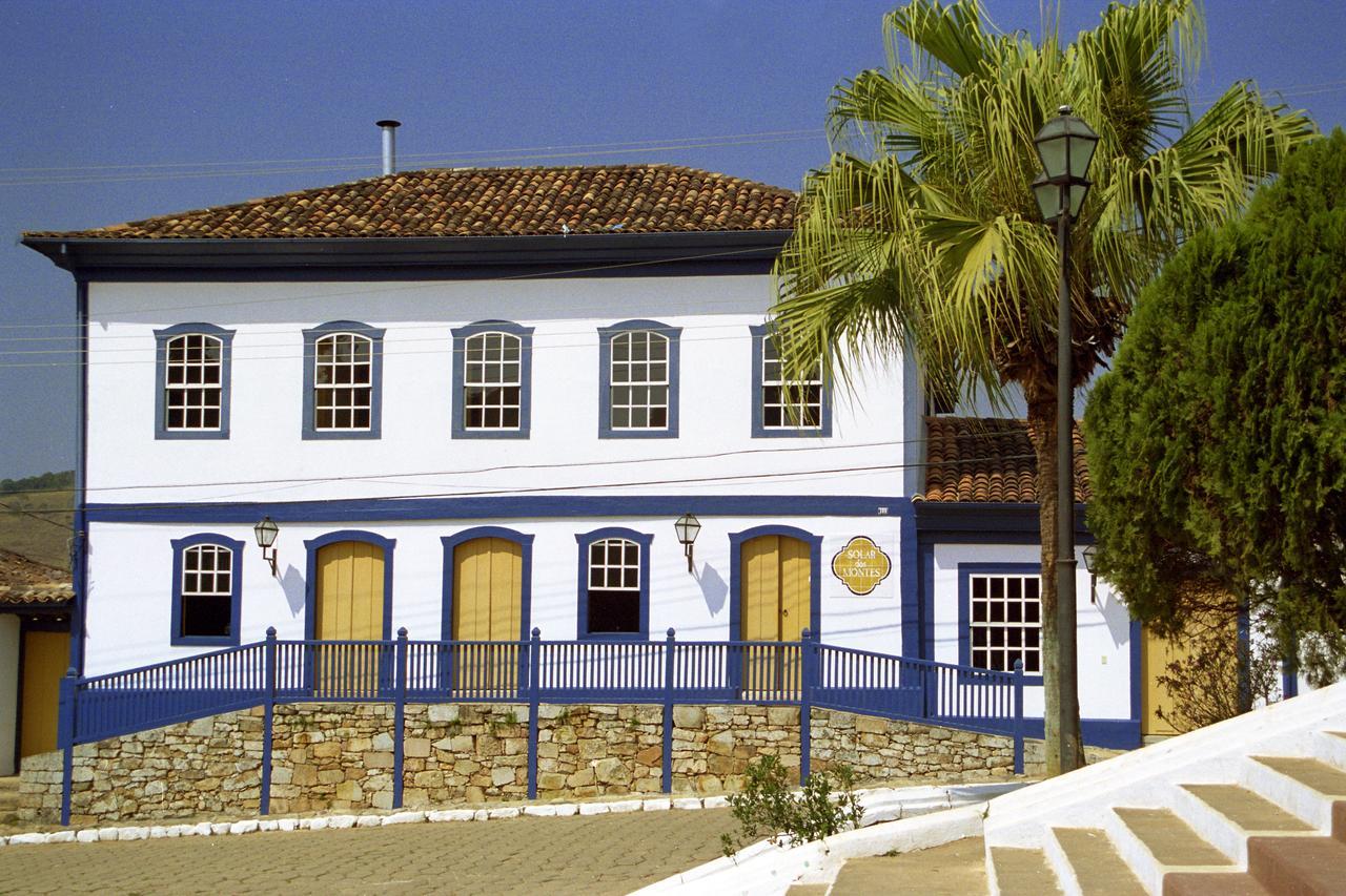 Hotel Solar Dos Montes Santana dos Montes Bagian luar foto