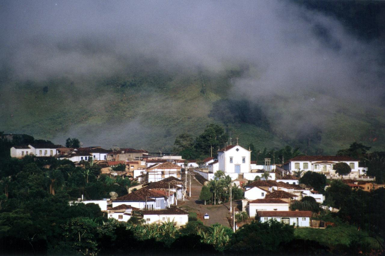 Hotel Solar Dos Montes Santana dos Montes Bagian luar foto